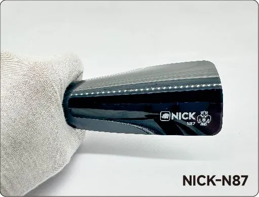 Elegantní černý lesklý PPF